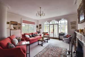 Photo 19- click for photo gallery